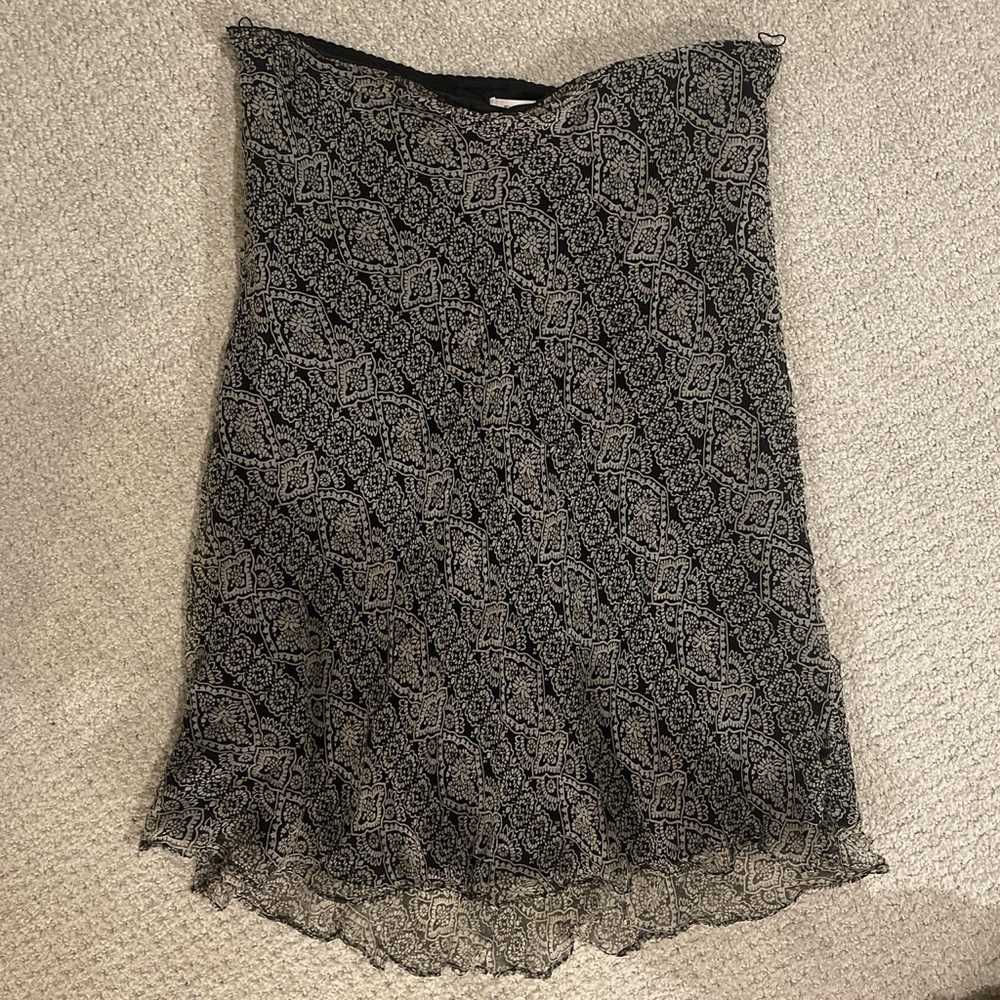 Elegant Black and Gray Lace Skirt